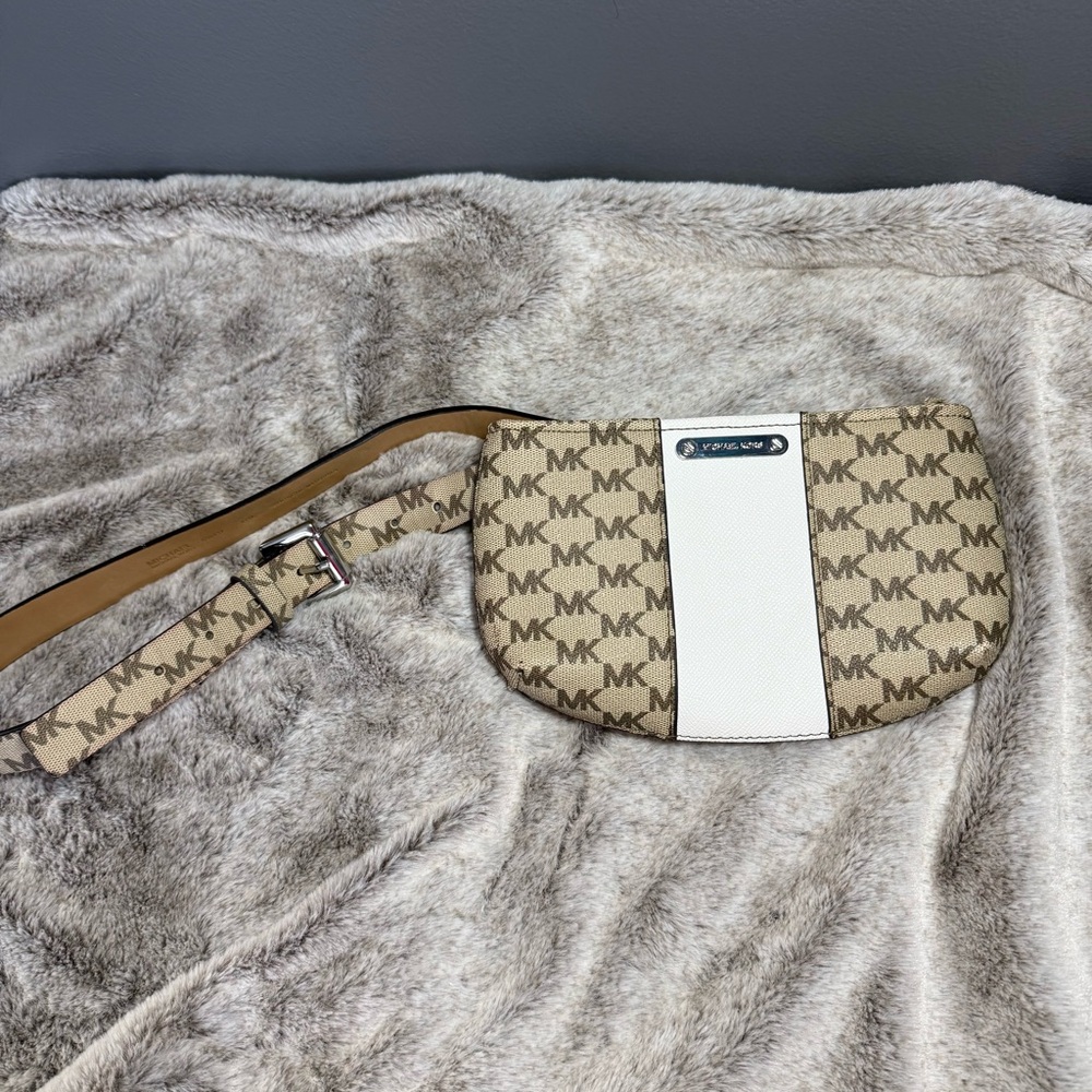 Michael Kors Beige Logo Belt Bag Adjustable Old Money Coastal Travel/Resort L/XL